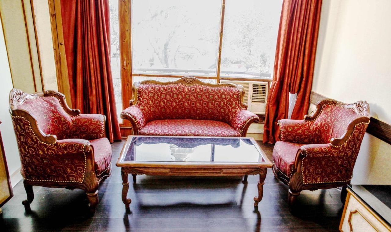Hotel Subash International Катра Екстериор снимка